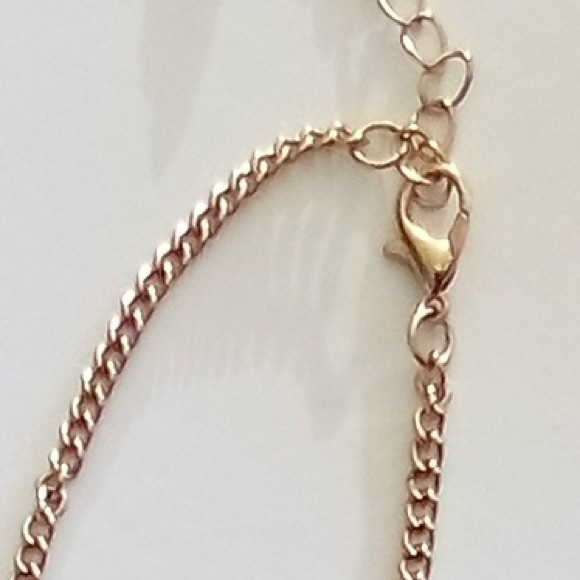 Elegant Floral Pearl Fashion Necklace Women’s OS Gold - Picture 6 of 7